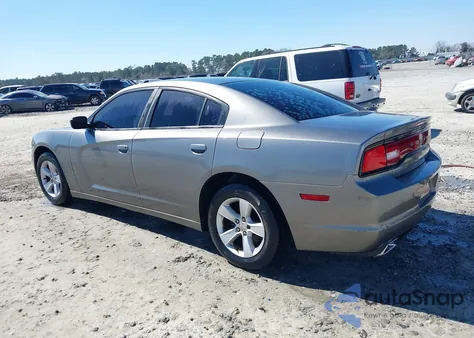 2011 Dodge Charger z USA, uszkodzony, nr VIN 2B3CL3CG3BH586613